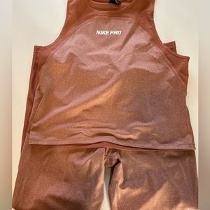 NIKE PRO SIZE L SHEER PEACH EXERCISE YOGA OUTFIT